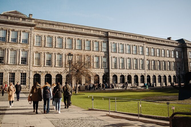 Dublin in a Day: Dublin Castle, Book of Kells, Guinness & Whiskey - Guinness Storehouse and the Gravity Bar