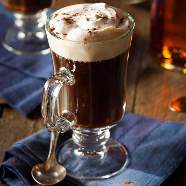 Dublin: Irish Coffee Masterclass at the Irish Whiskey Museum - Building the glass step by step