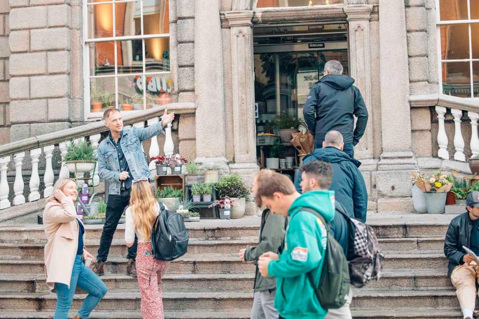 Dublin: Irish Food Trail Walking Tour with 3 Courses - Stop one: the meal begins with local context