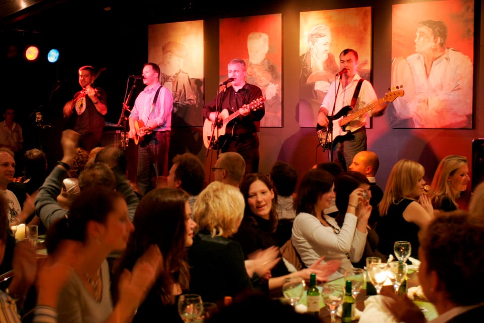 Dublin: Irish Night Show at the Merry Ploughboy Pub - Key points to know before booking