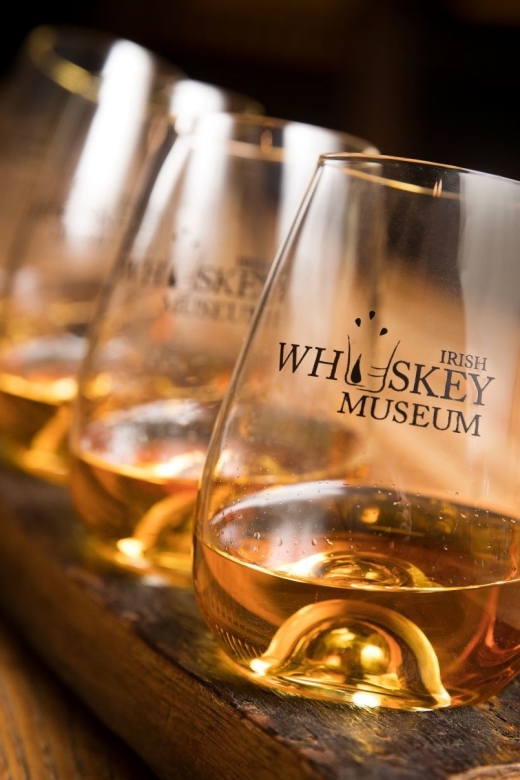 Dublin: Irish Whiskey Museum Tour and Whiskey Tasting - The tasting: three classics or four premium pours