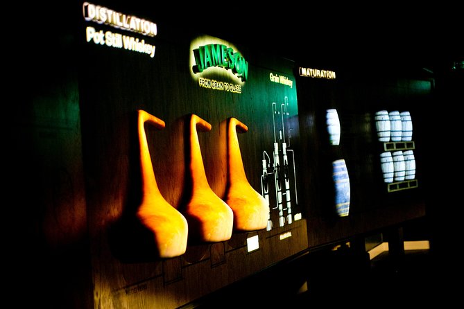 Dublin Jameson Distillery Bow St. Tour and Tasting 45 mins - The tasting: three whiskeys and a mixed drink