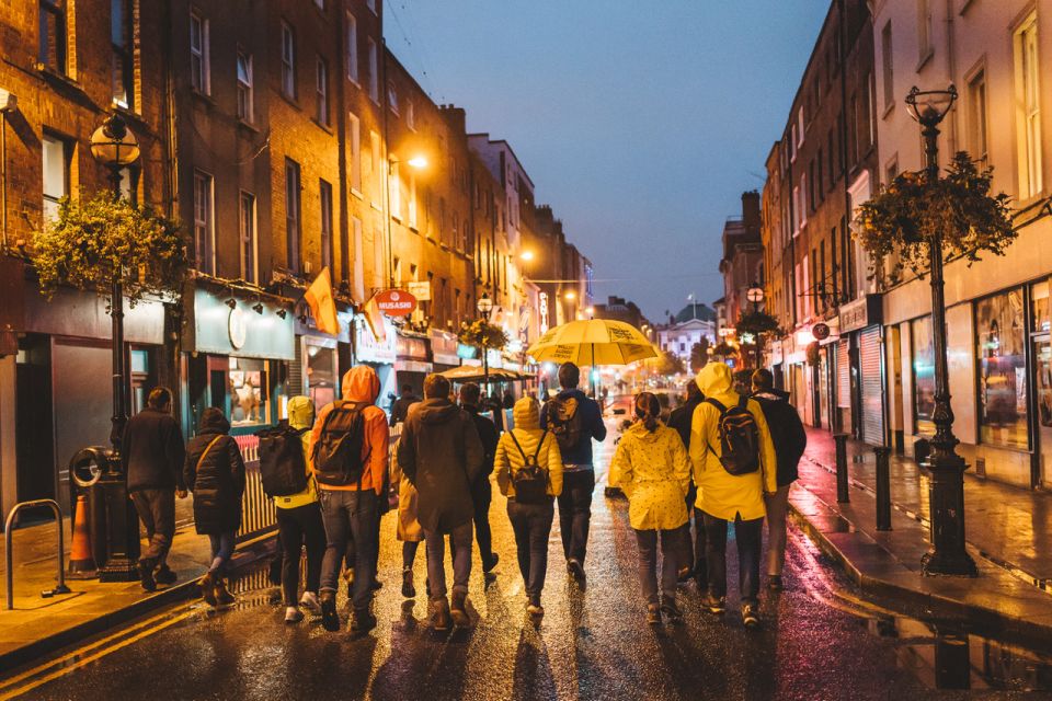 Dublin: Macabre History Walking Tour - Cuchulainn and the theatrical opening story