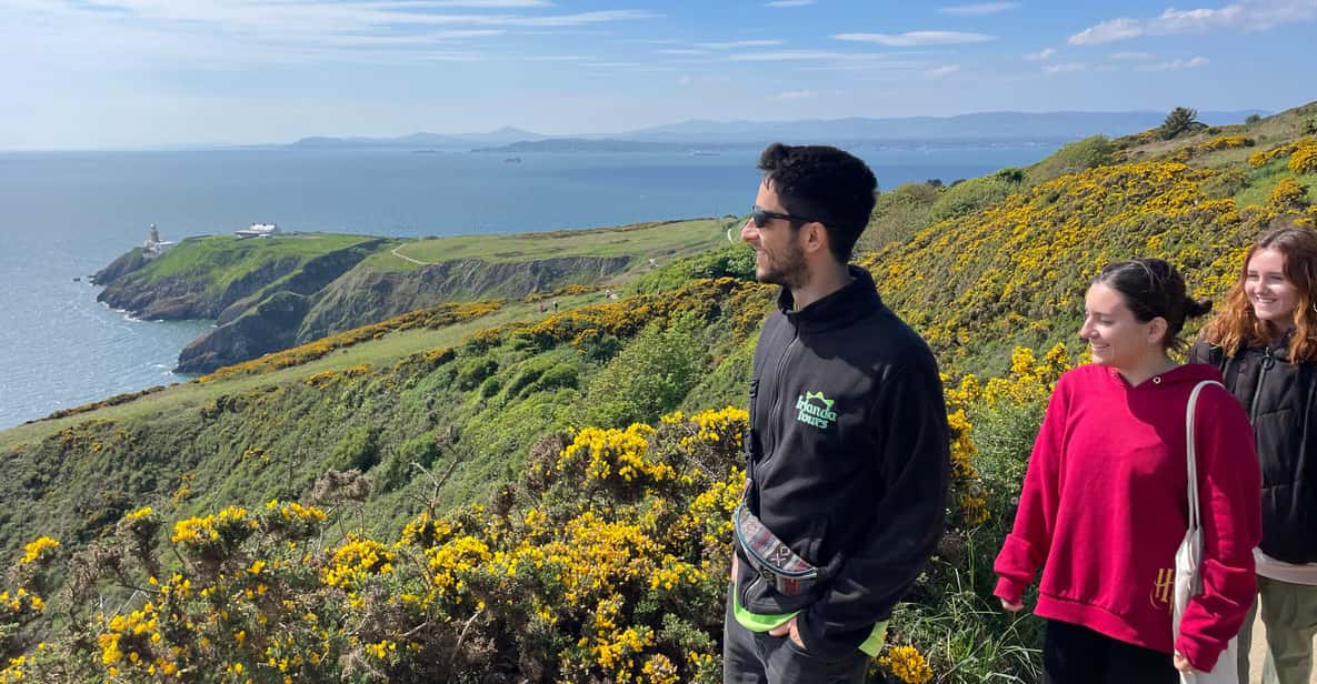 DUBLIN: Malahide castle and Howth MULTILINGUAL full day tour - The road to Malahide and the north coast