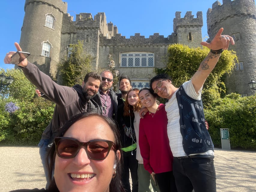 DUBLIN: Malahide castle and Howth MULTILINGUAL full day tour - From Malahide to Howth Summit