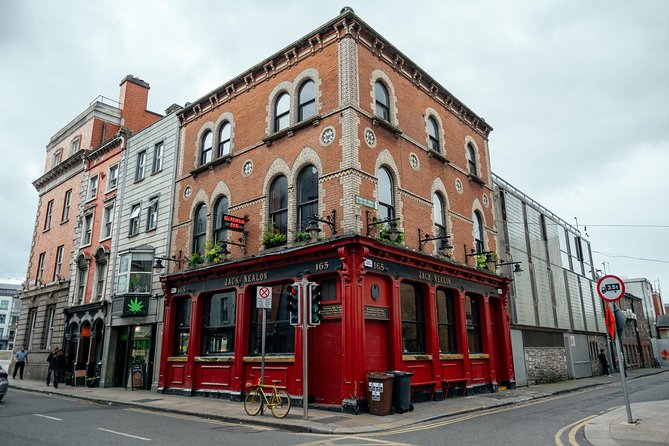 Dublin Private Highlights & History of 1916 Easter Rising Tour - How the 1916 Easter Rising fits the walk