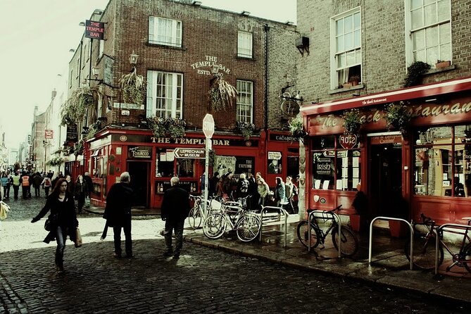 Dublin Self-Guided Murder Mystery Tour by Temple Bar - Starting near Trinity College with a mystery in hand