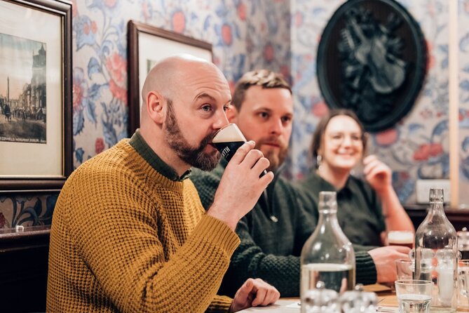 Dublin Storytelling Pub Tour - 3 stops, drinks & local snacks - Snacks and drinks add real value