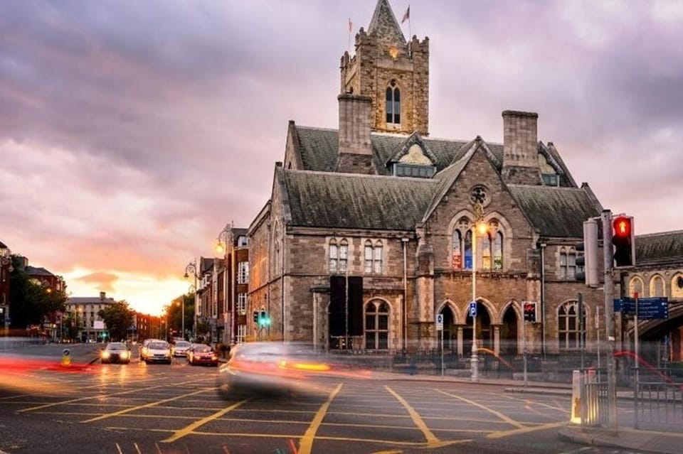 Dublin : Street Art Walking Tour - Best suited to these Dublin visitors