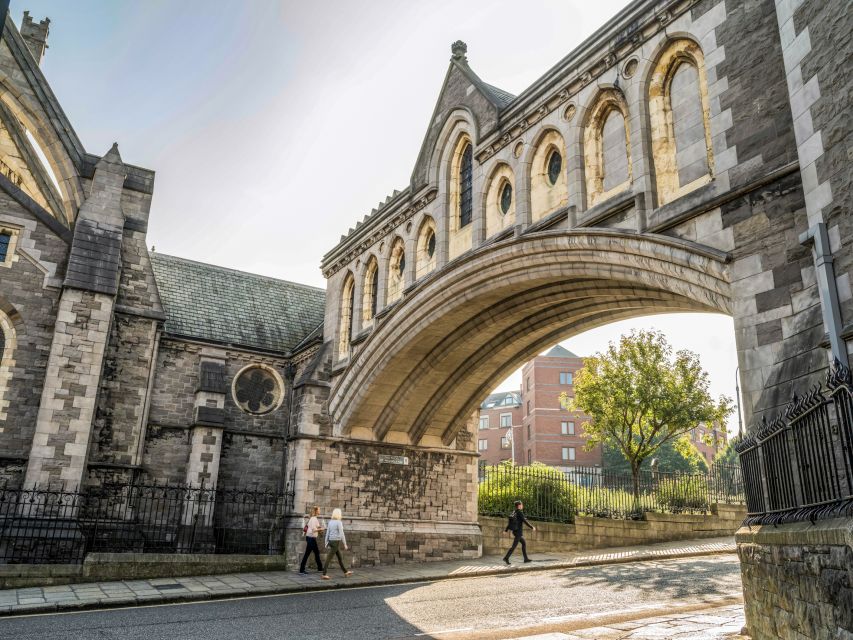 Dublin: The Dublin Pass with Tickets to 40+ Attractions - Whiskey stops: Jameson and Teeling