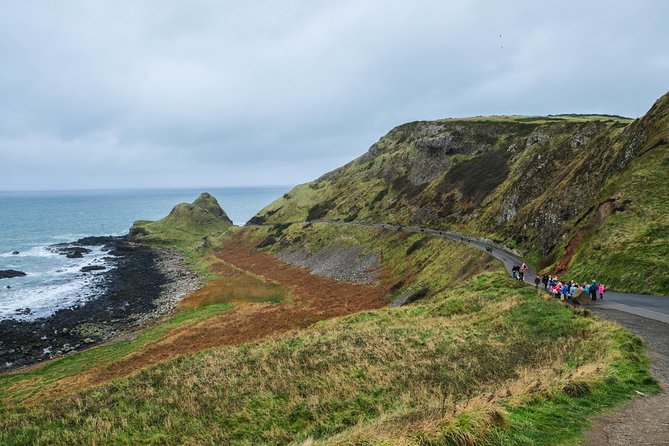 Dublin to Belfast Black Cab, Dunluce Castle and Giant's Causeway - A 7 AM start from central Dublin