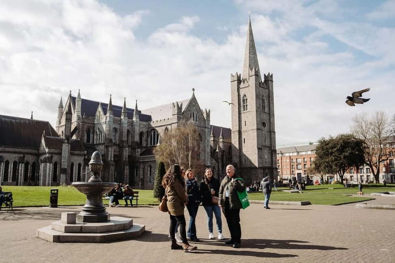 Dublin: Trinity College, Castle, Guinness and Whiskey Tour - Why this tour works for a first Dublin day