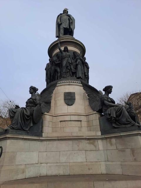 Dublin Walking Tour: Top 10 highlights - The GPO and Dublin’s public story