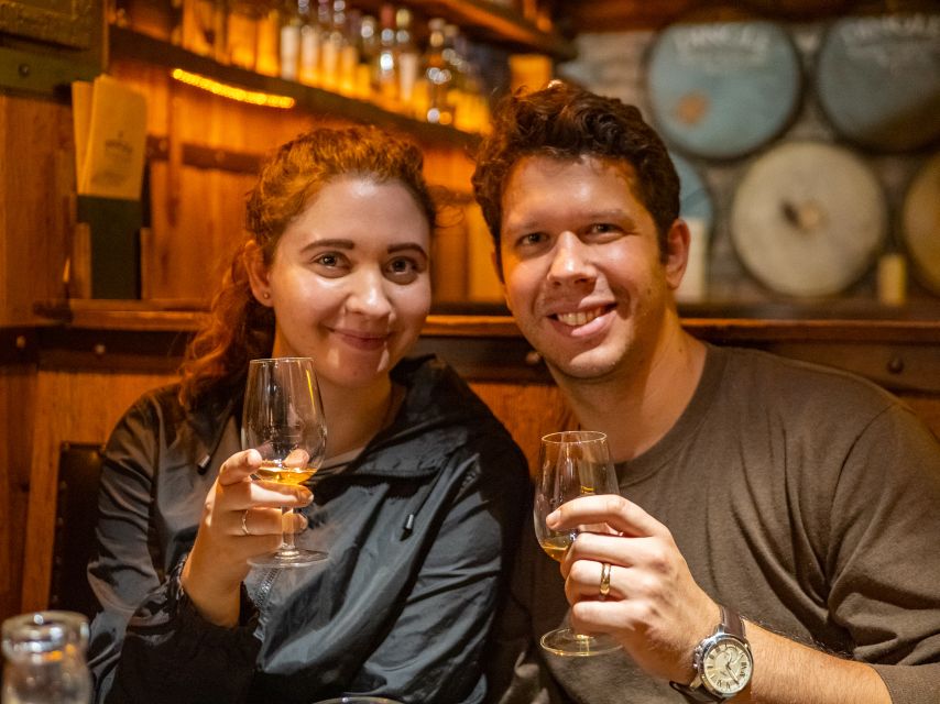 Dublin: Whiskey Tasting Tour - The 10-minute walk through central Dublin