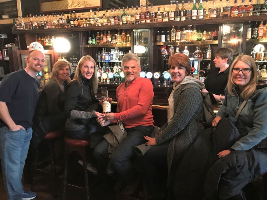 Dublin: Whiskey Tasting Tour - How the small group changes the experience