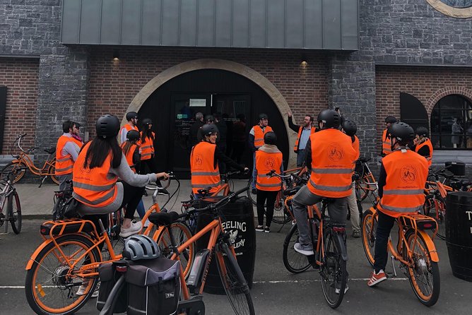 E-Bike & Bike Tour with a Local Guide in Dublin - Christ Church Cathedral and the final ride