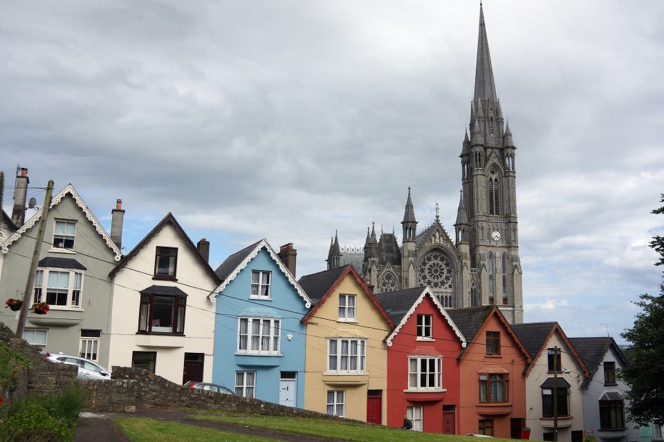 From Dublin: 4-Day Southern and Western Coast Tour - Three nights in Killarney