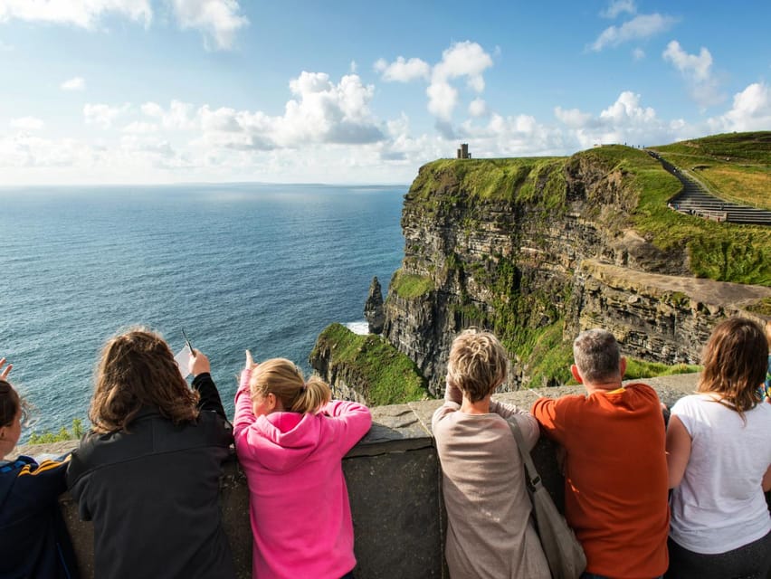 From Dublin: Cliffs of Moher, Boat Tour & Aillwee Cave - Lunch in Doolin, with about 50 minutes to eat