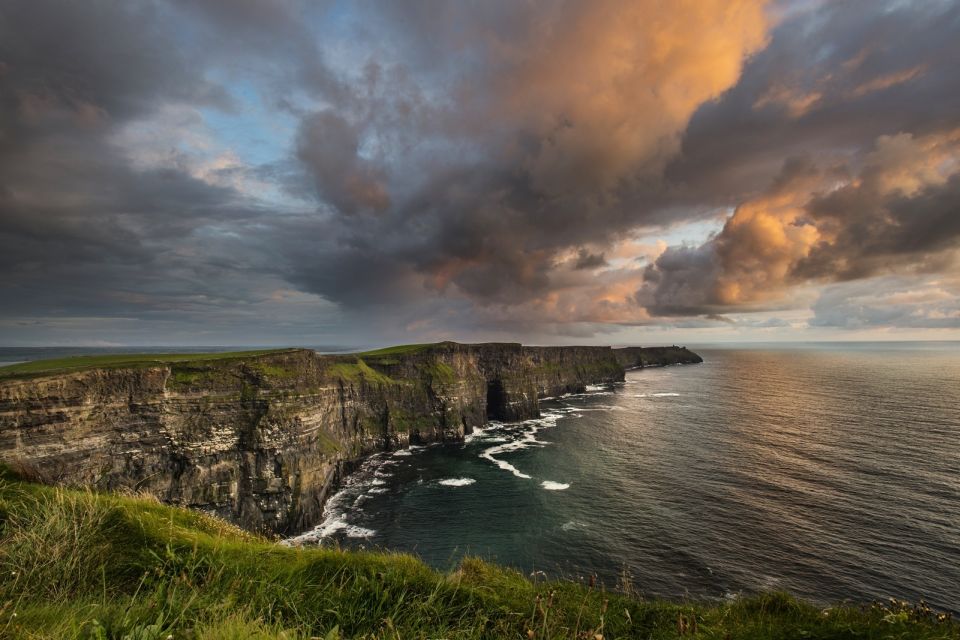 From Dublin: Galway and Cliffs of Moher Day Tour - Liscannor lunch: useful stop, mixed value