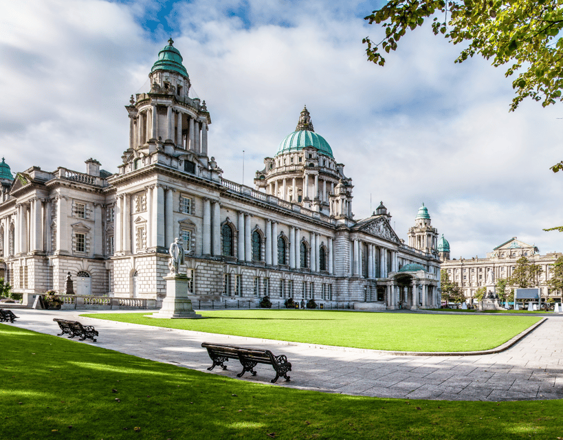 From Dublin: Giant's Causeway, Dark Hedge & Belfast Tour - Money, borders, and what to pack