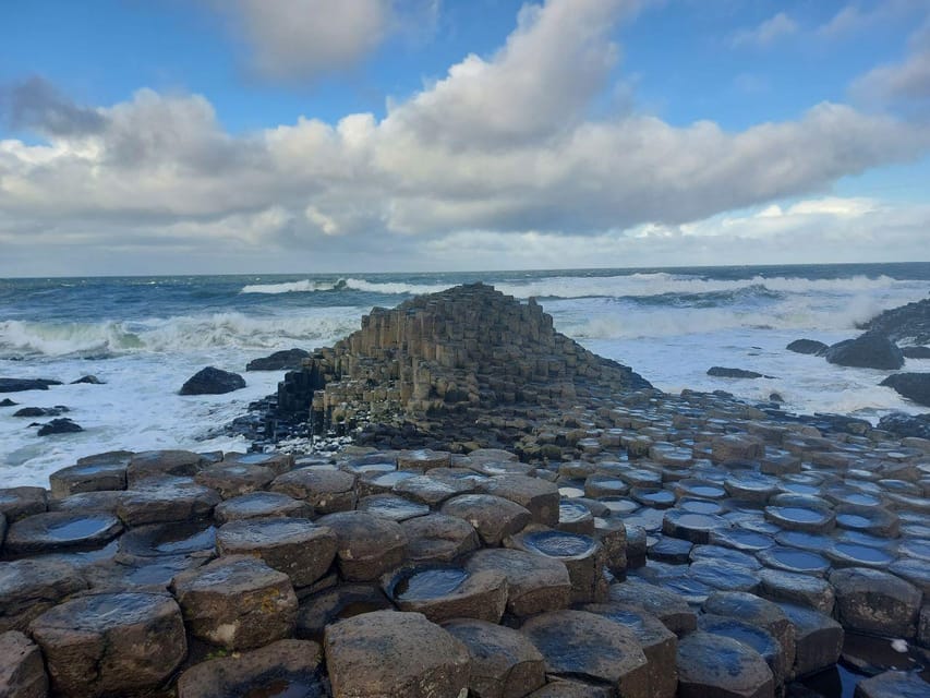 From Dublin: Giants Causeway Private Tour - Price, group size, and overall value