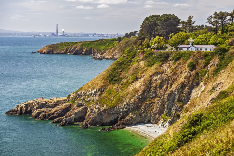 From Dublin: Half-Day Guided Coastal Tour to Howth Village - Seventy-five minutes in Howth Village
