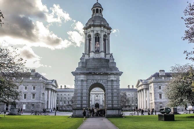 Highlights of Dublin Private Walking Tour with Guide - Dublin Castle and the Gardens That Named the City