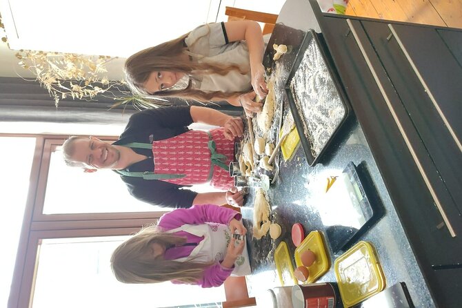Irish Baking Class: Granny's Apple Cake, Traditional Scones - Choosing between scones and Granny’s apple cake