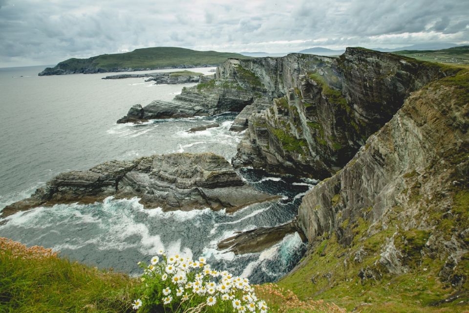 Kerry: Full-Day Tour from Dublin - Dingle Bay and the Atlantic coast change the scale