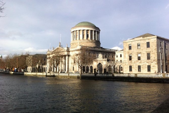 Private Driver Guided Tour of Dublin - Dublin Castle in the city center