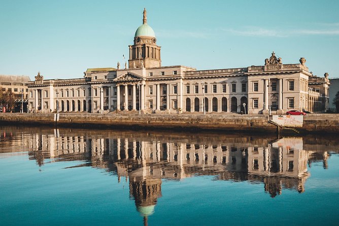 Private Dublin Arrival Transfer - Airport to Hotel / Accommodation - Finding your driver at Dublin Airport