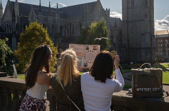Private Dublin Treasure Hunt Self Guided Tour - Who should book the Dublin treasure hunt?