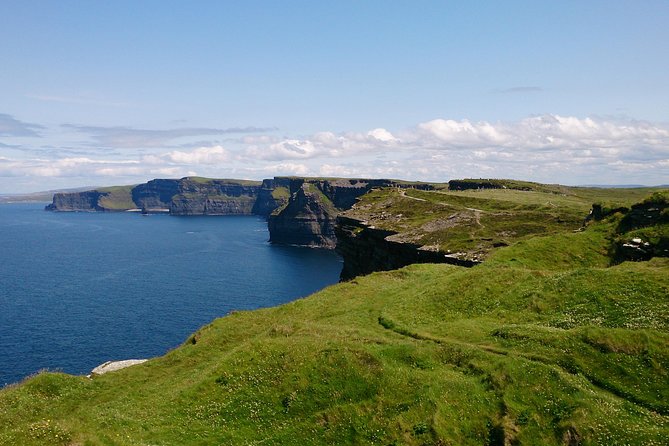 Private tour to the Cliffs of Moher guided in Spanish - Key points at a glance