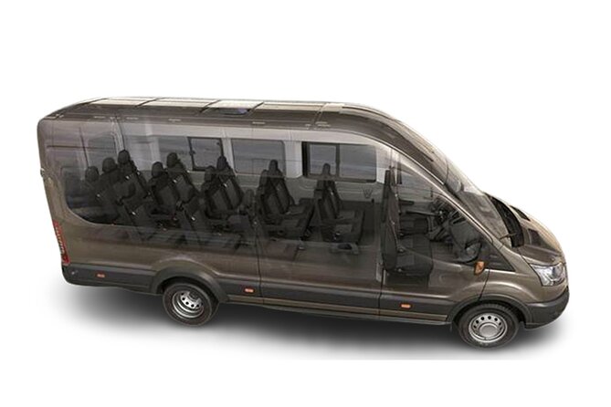Private Transfer Coach (15 Seats) from Dublin airport to Dublin city center - The roughly 30-minute ride into Dublin