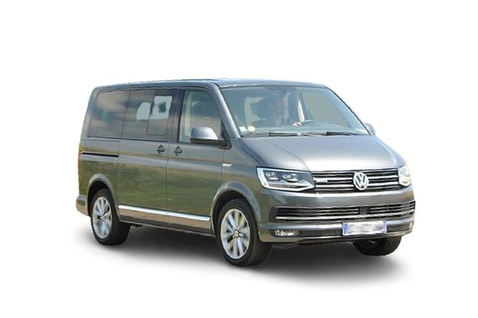 Private Transfer from Dublin airport to Dublin city center - One way Minivan - The ride into central Dublin