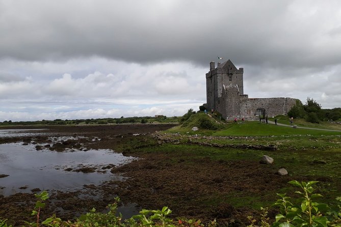 Scogliere di moher e Galway in italiano - Galway, un’ora e mezza tra musica e fiume
