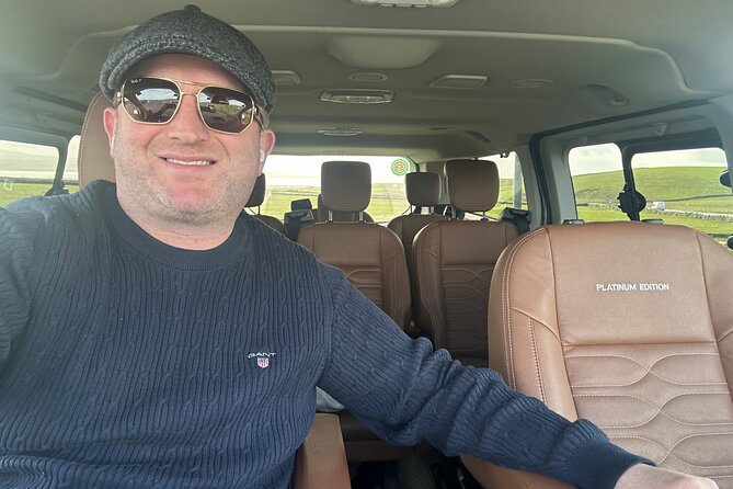 Sheepdogs in the countryside, authentic Dubliners city tour combo - Phoenix Park: open space and a chance to play hurling