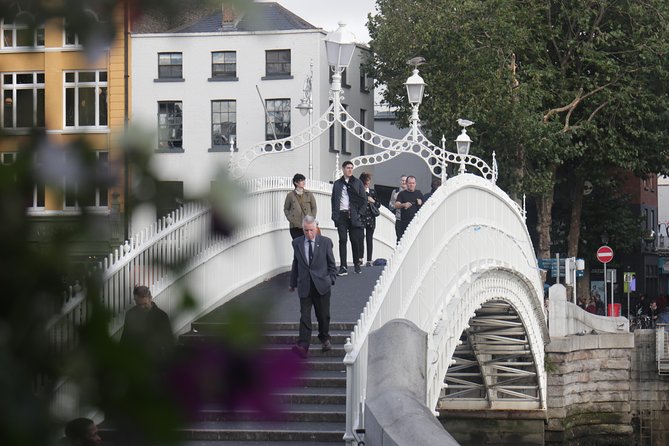 (Small Group) Shore Tour from Dublin:Dublin Highlights and Glendalough Day Trip - Grafton Street and the final return