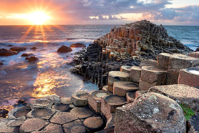 Spanish Belfast And Giants Causeway Tour - Why this Dublin day trip works