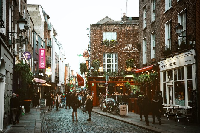 Taste traditional Irish food in the heart of Dublin - Ten courses, four pairings, and more food than you may expect