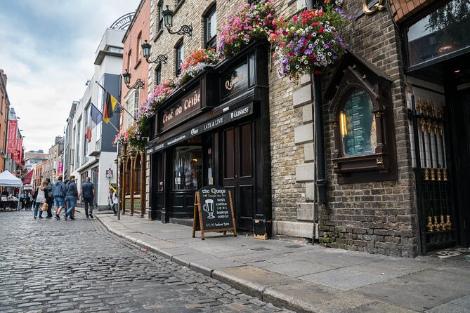 The Dublin Incident: Alien, Whiskey & Clues Exploration Game - What the nine stops actually involve