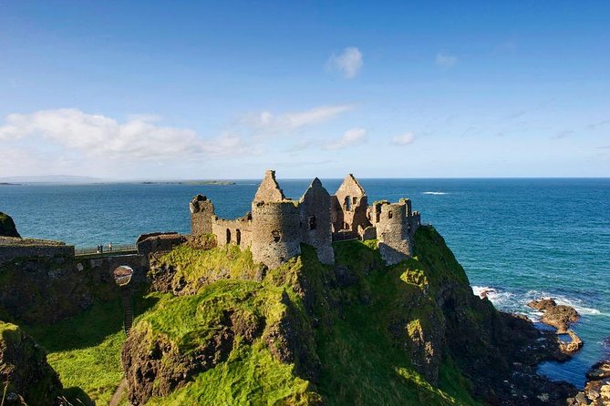 The Giant's Causeway, Dunluce Castel and Belfast - Spanish guide - What the $115.12 price really buys