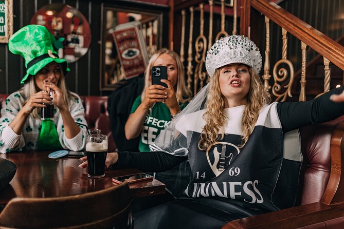 The Irish Dance Party in Dublin - Choosing the right seat at Merchants Arch Bar