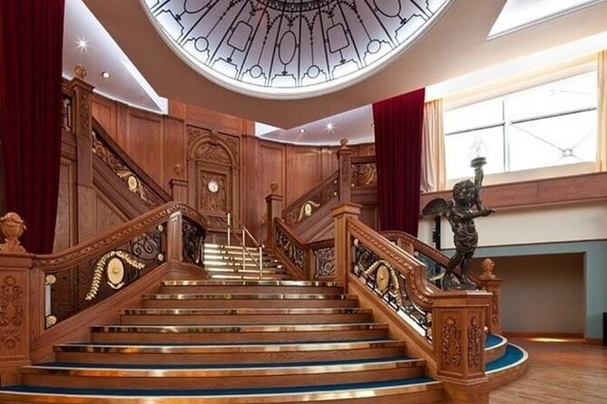 Titanic Exhibit Belfast City Private Chauffeur Tour from Dublin - The Dublin pickup and the road north